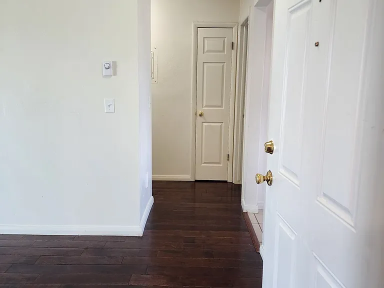 250 Carol Dr #1 — Photo 14