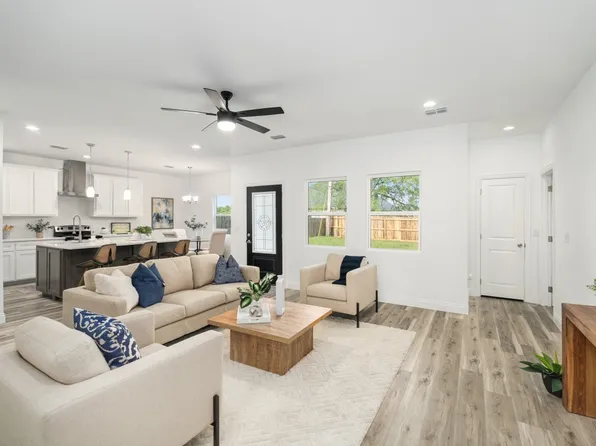 228 E Windjammer Rd, Gun Barrel City, TX 75156
