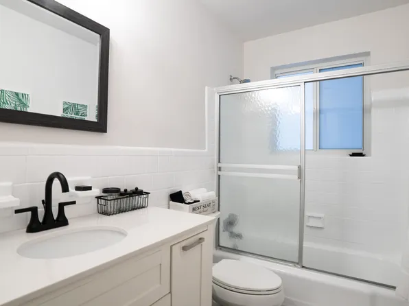 1905 NE 2nd St #2, Pompano Beach, FL 33060