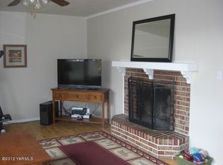 426 S 42nd St, Yakima, WA 98901