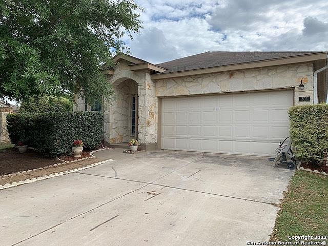 1st image of 301 Hummingbird Dr