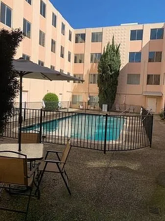 Pool Exterior 75 Perry