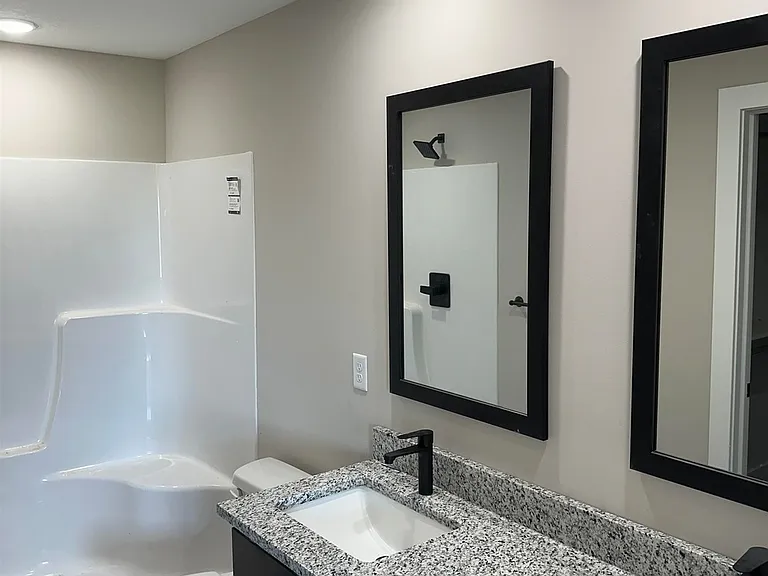 5213 N Toben Ct #5213 — Photo 4