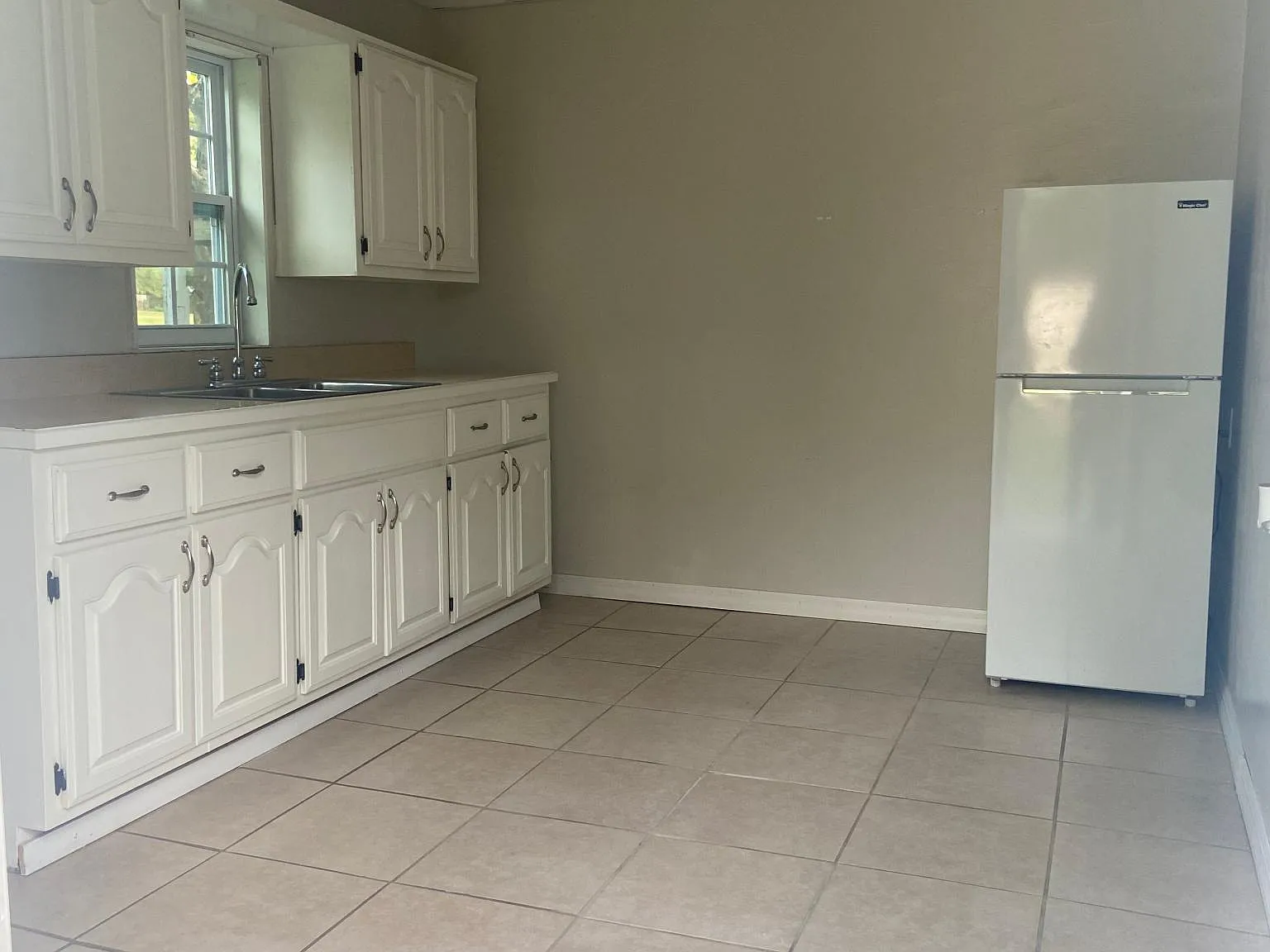 8651 NE 61st Pl — Photo 1