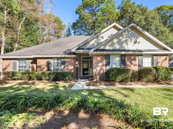 7410 Lakeview Dr E, Mobile, AL 36695