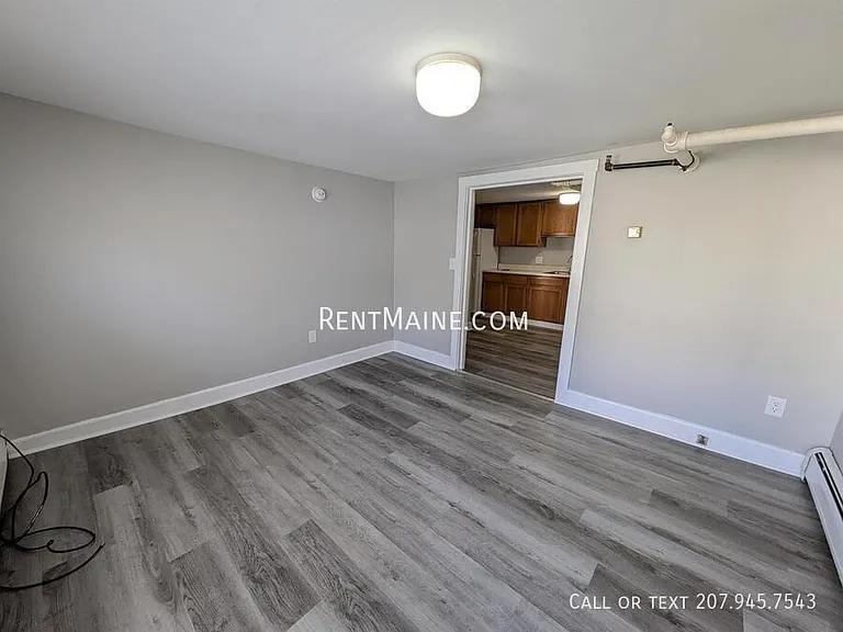 2412 Western Ave #E — Photo 5