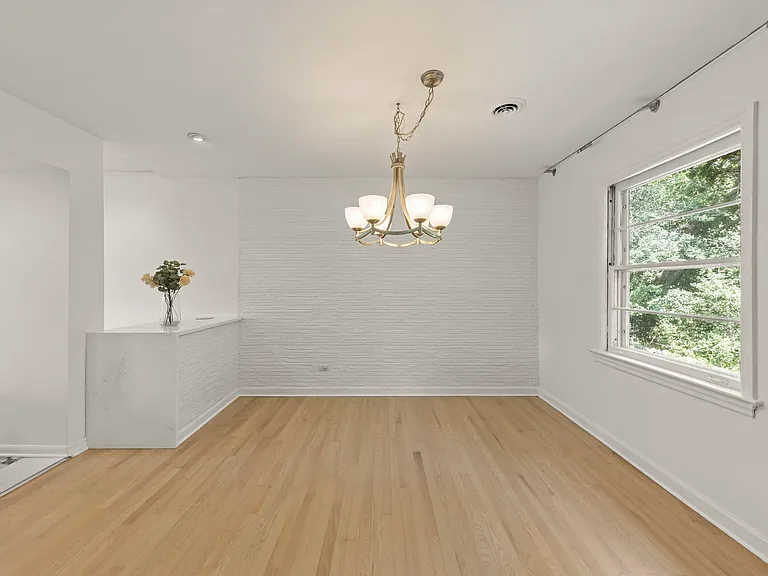 354 Indian Dr — Photo 9