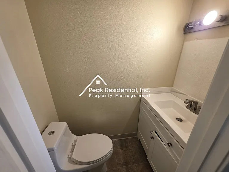 6691 Greenback Ln — Photo 9