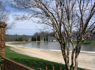 3718 Moss Creek Dr, Greensboro, NC 27410