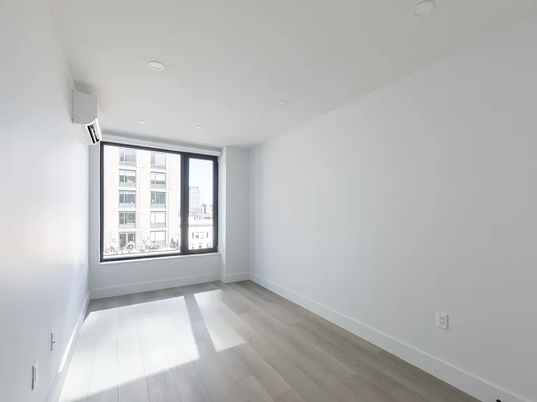 215 E 124th St #7B — Photo 8