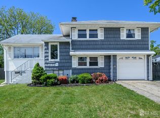 127 Hagaman St, Carteret, NJ 07008