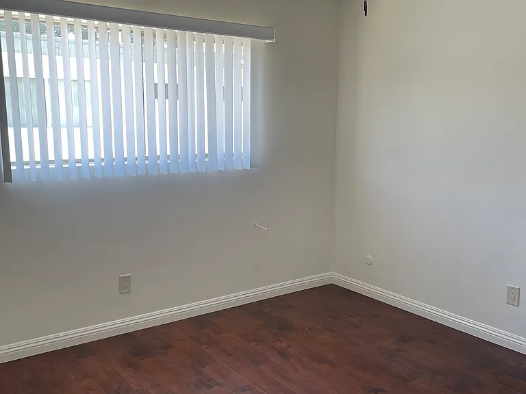 777 E Villa St — Photo 8