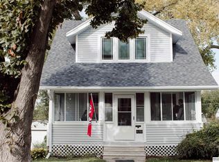 4690 Woolworth Ave, Omaha, NE 68106