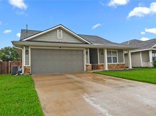 1034 Crested Point Dr, College Station, TX 77845