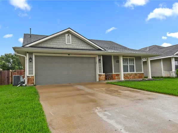 1034 Crested Point Dr, College Station, TX 77845