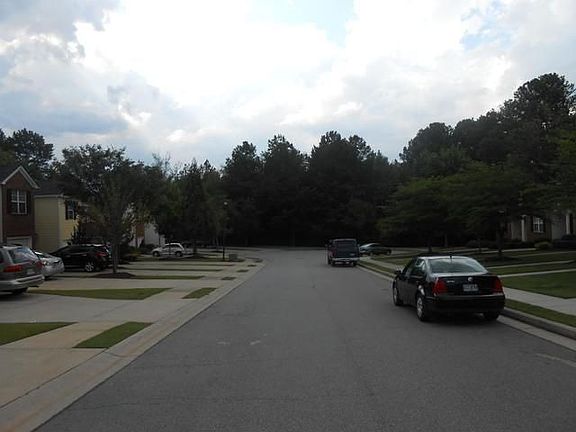 2nd image of 2714 Waverly Hills Dr