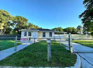 946 Bignonia Rd, West Palm Beach, FL 33405