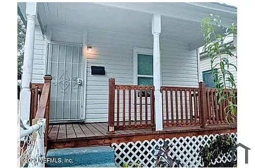 1394 Prince St Photo 1