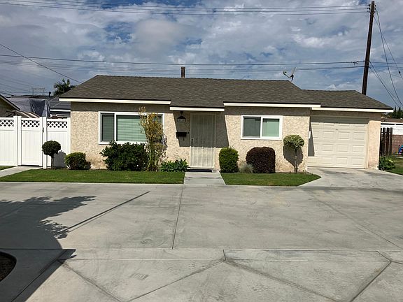 2nd image of 9919 Rose St