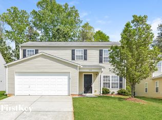 3902 Edgewood Terrace Rd, Greensboro, NC 27406