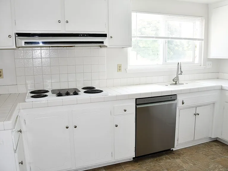 522 E Collins Ave — Photo 20