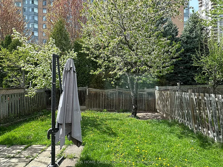 303 Riel Dr — Photo 22