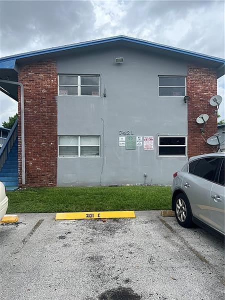 1st image of 7421 Kimberly Blvd APT 102C