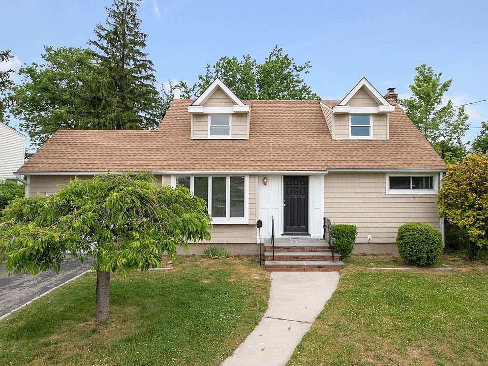 16 Cedar Place, Massapequa Park, NY 11762 Zillow