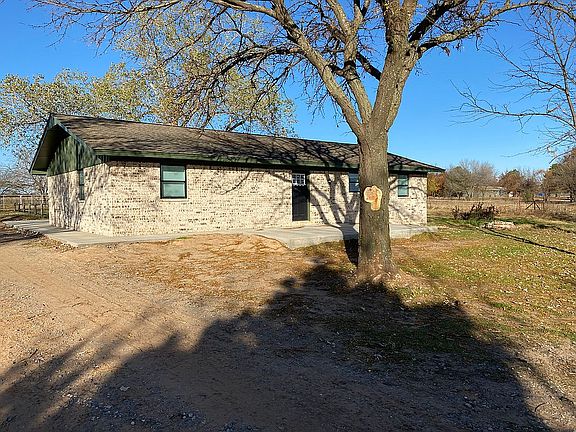4th image of 2511 N Coyote Run