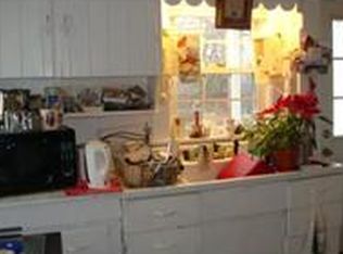 39 Sandwich Rd, Wareham, MA 02571