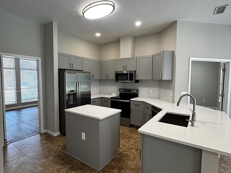 701 Cherry St — Photo 8