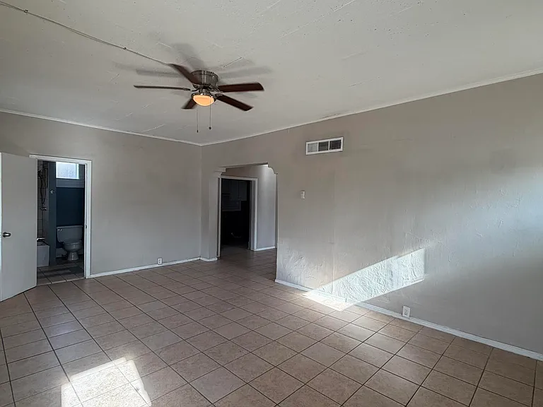 3000 Wyoming Ave — Photo 6