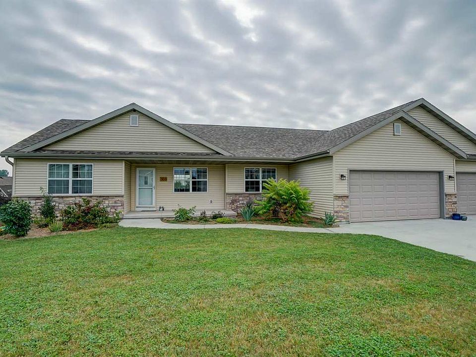 1st image of 303 Honeycrisp Dr
