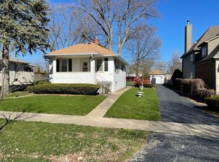 121 N Warwick Ave, Westmont, IL