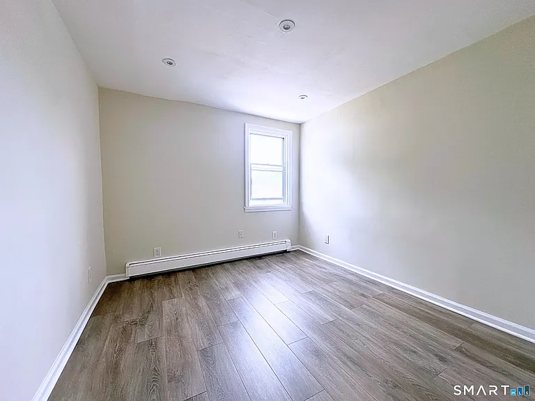 13 Bartlett St #2 — Photo 8