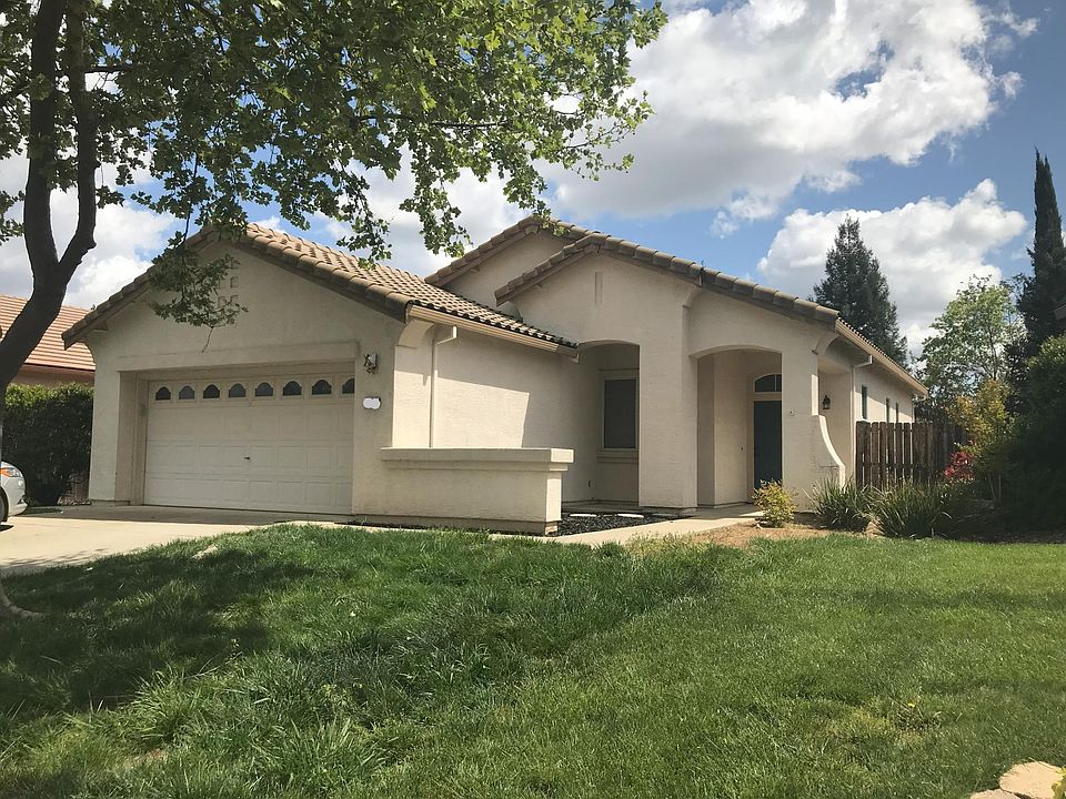 1st image of 1541 Arncliffe Way