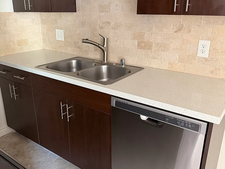 470 E Angeleno Ave — Photo 46