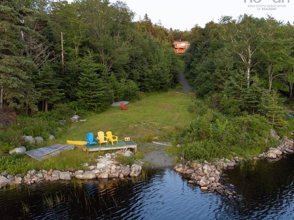 3051 Prospect Rd, Whites Lake, NS B3T 1W2