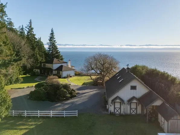 9193 W Coast Rd, Sooke, BC V9Z 1G3