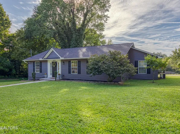 2570 Kenilworth Ln, Knoxville, TN 37917