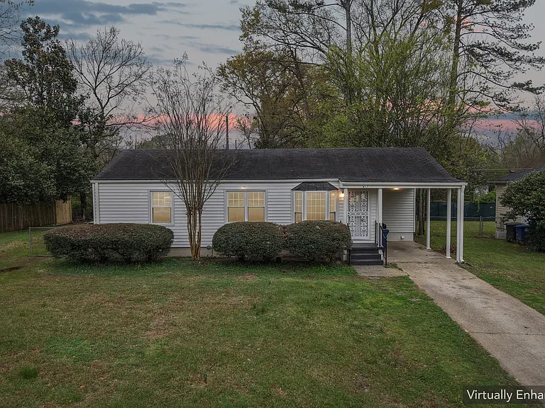 417 Price Dr — Photo 3