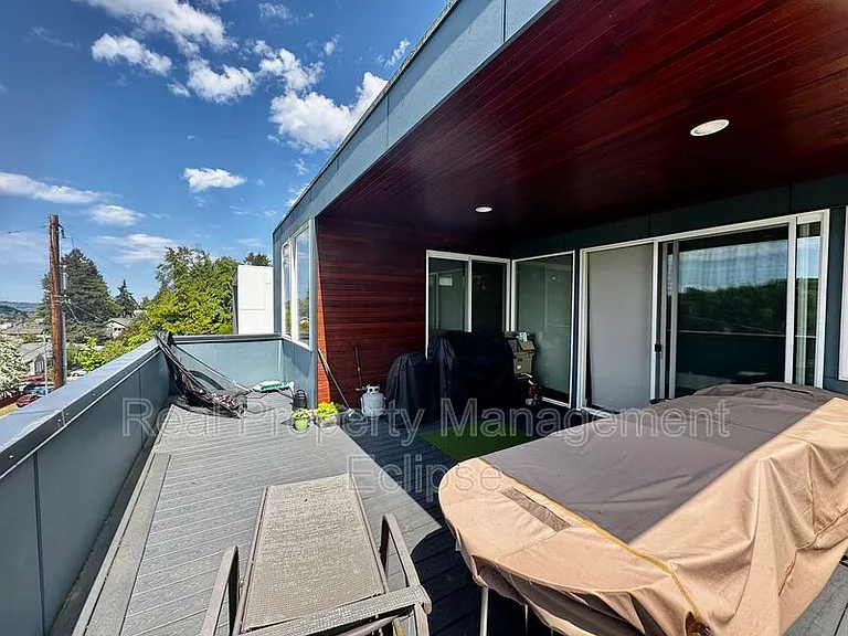 5034 Puget Blvd SW — Photo 12