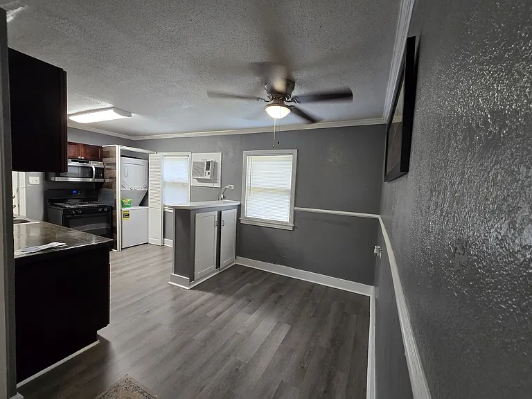 1614 W Hollywood Ave — Photo 13