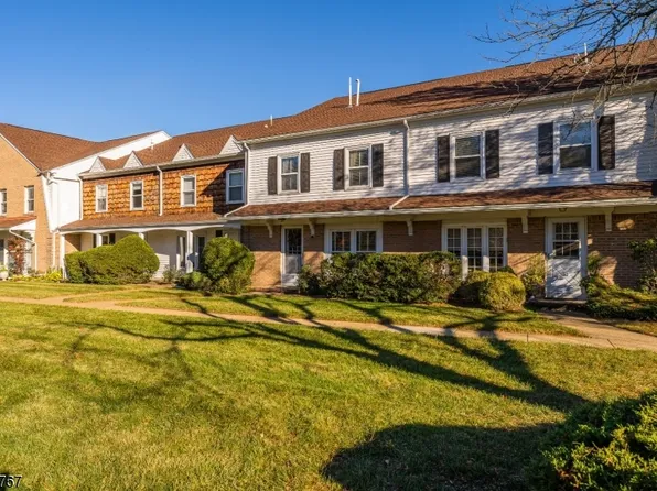 39 Eastham Village, Scotch Plains Twp., NJ 07076