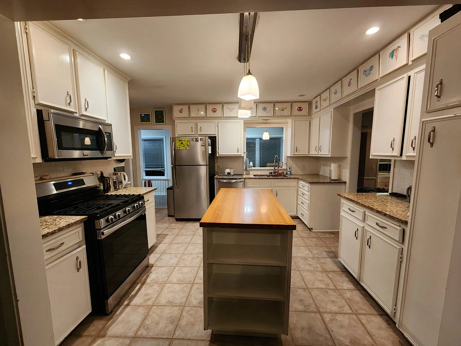 3 bed, 1824 sqft, $2,000 — Photo 3