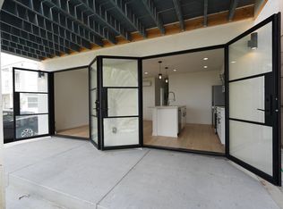 10 Nieto Ave, Long Beach, CA 90803