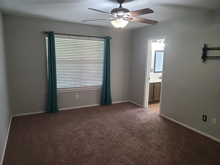 305 Lake Wichita Dr — Photo 30