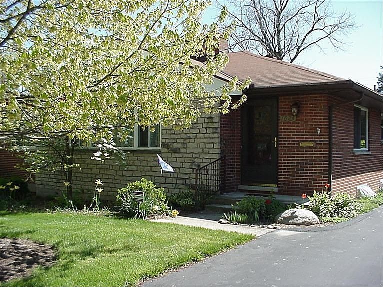 1st image of 1624 Pinecrest Dr
