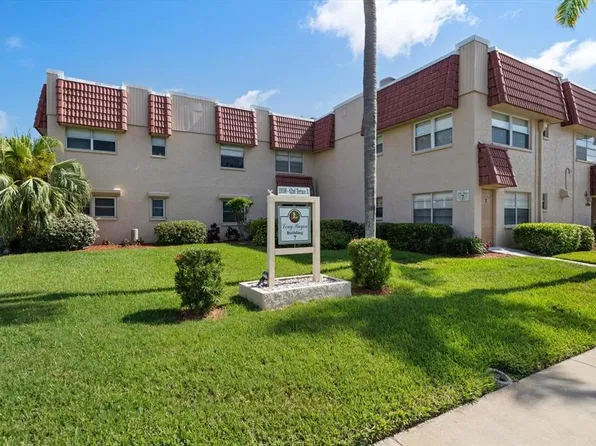 10038 62nd Ter N APT 17, Saint Petersburg, FL 33708