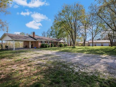 1175 Batson Mill Rd, Charlotte, TN, 37036
